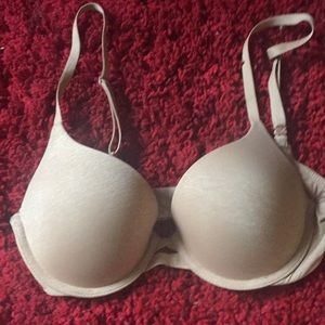 Victoria Secret nude 32c perfect shape T-shirt bra